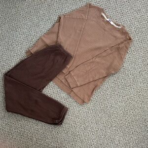Brown Ribbed Lounge Set